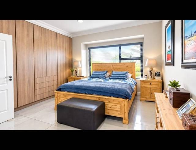 5 BEDROOM HOUSE FOR SALE IN SUNNYROCK